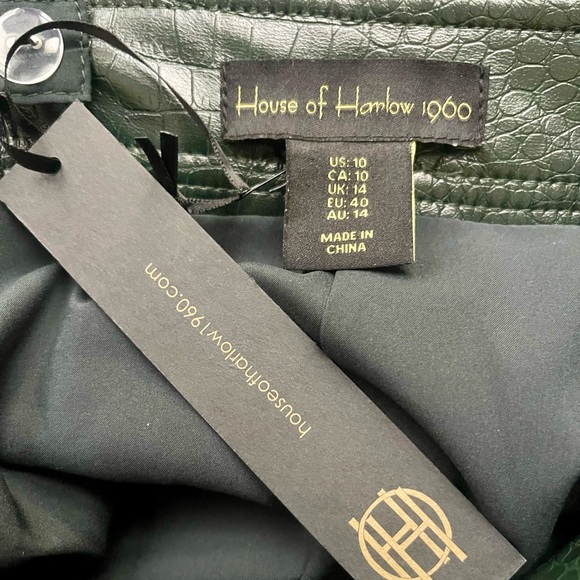 HOUSE OF HARLOW- NEW NWT Faux crocodile mini skirt - Picture 3 of 5